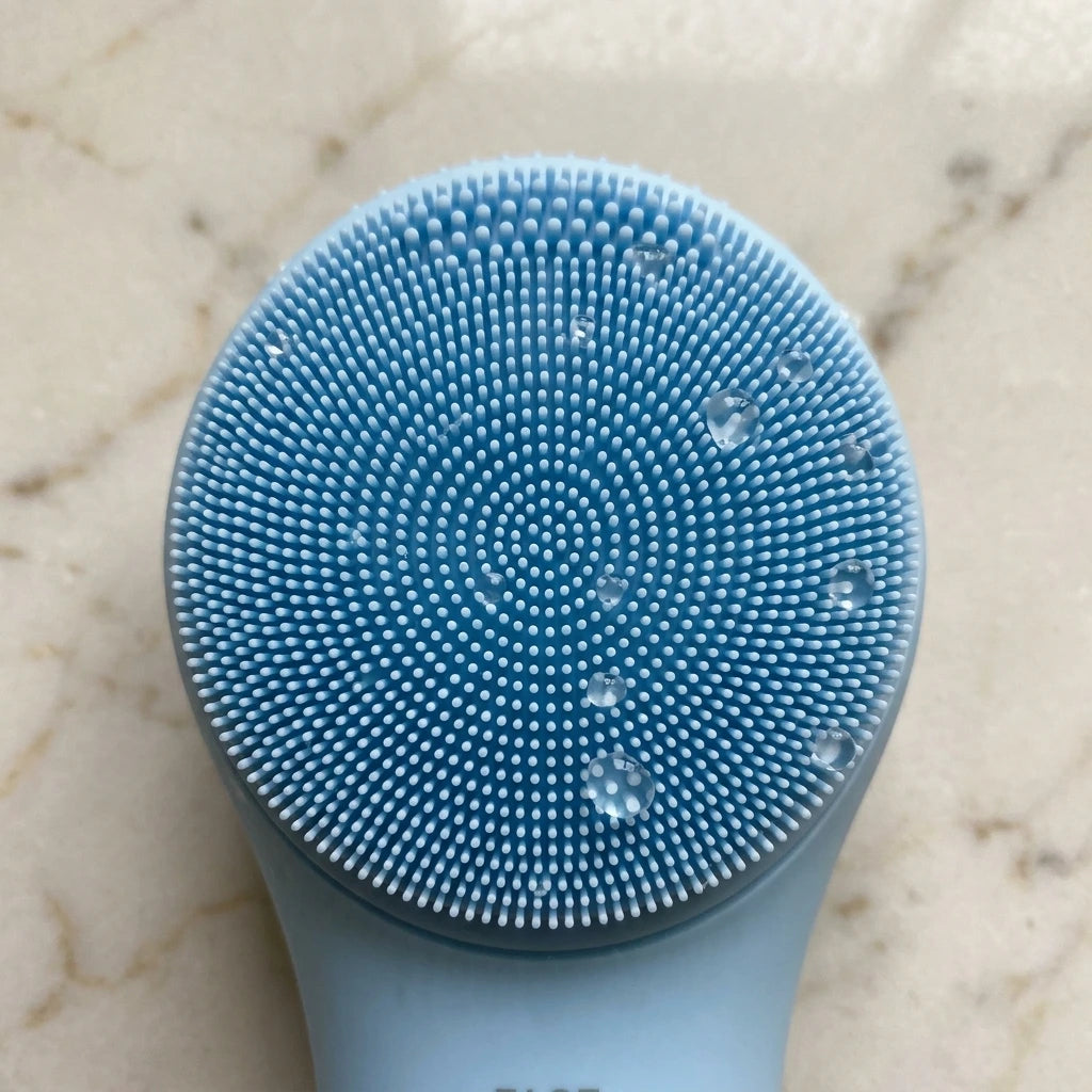 Electric Facial Cleansing Brush - Waterproof and Rechargeable