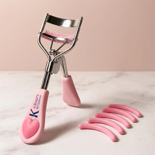 Stainless Steel Eyelash Curler with Built-in Comb Pinch Pain-Free
